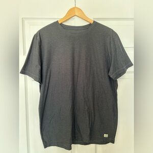 Vuori Men's Short Sleeve Strato Tech Tee in Dark Charcoal